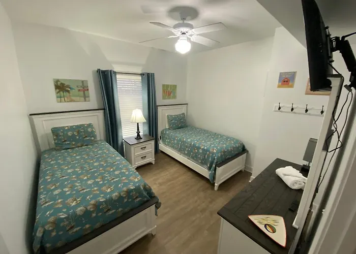 Blue Parrot Holiday home *